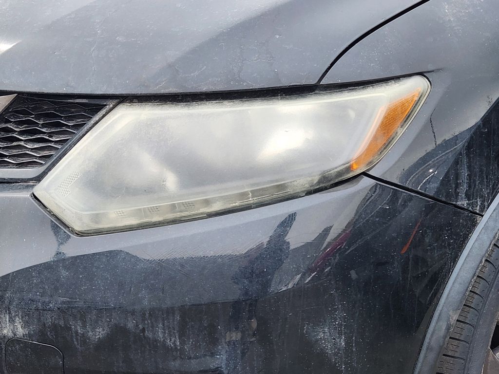 2016 Nissan Rogue SL photo 4