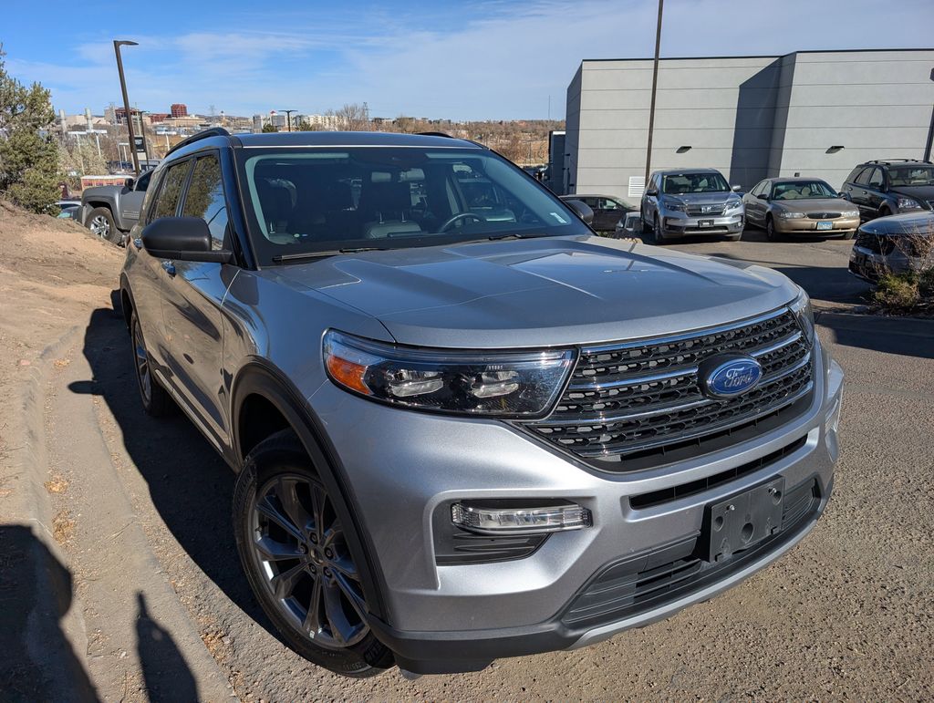 2022 Ford Explorer XLT photo 4