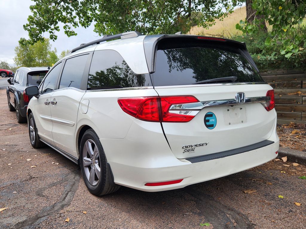 2018 Honda Odyssey EX-L photo 4
