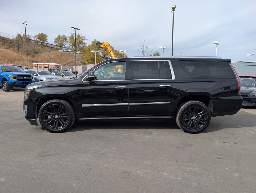 2017 Cadillac Escalade ESV Premium Luxury photo 4