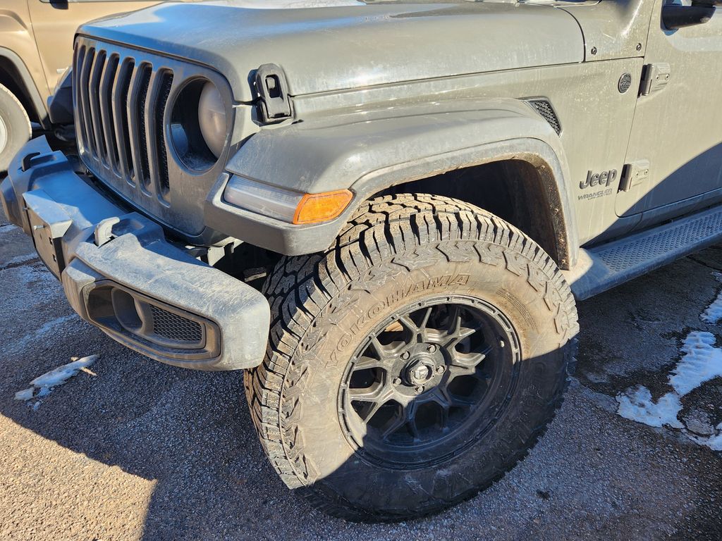 2021 Jeep Wrangler Unlimited Sahara Altitude photo 4