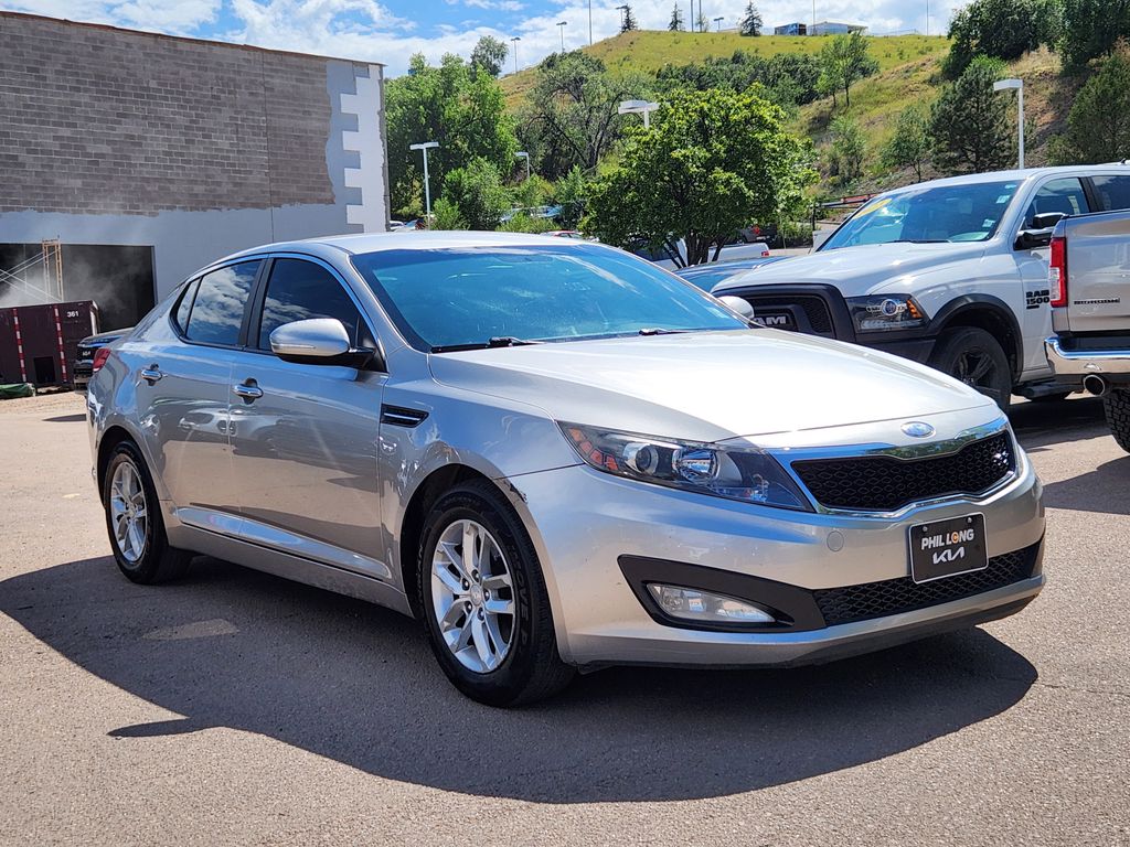 2013 Kia Optima LX photo 3