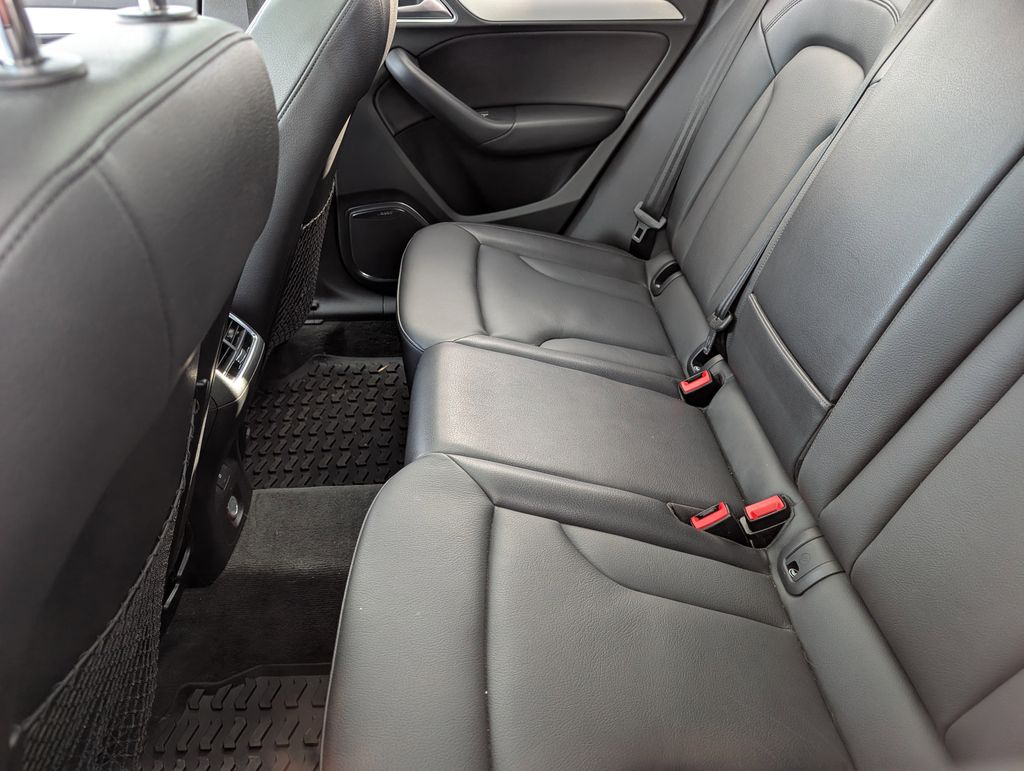 2018 Audi Q3 Premium photo 2