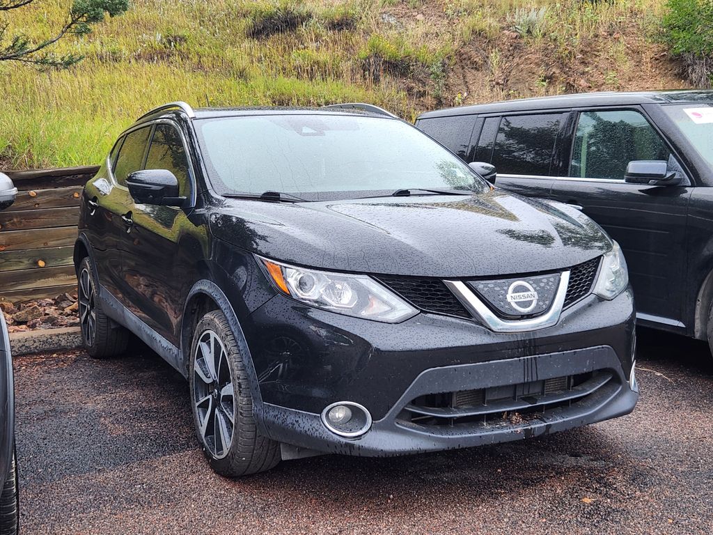 2018 Nissan Rogue Sport SL photo 3