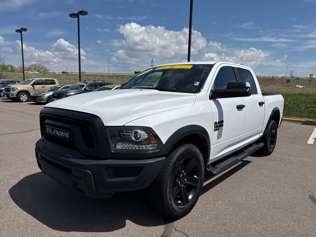 2023 Ram 1500 Classic SLT photo 3