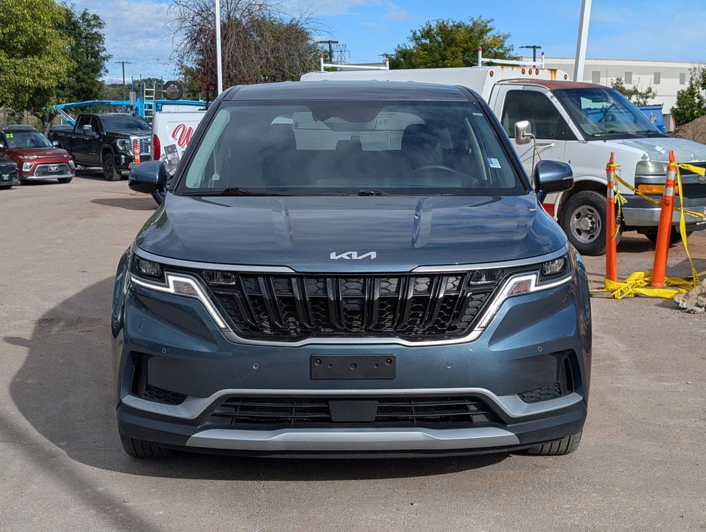 Used 2024 Kia Carnival EX MPV