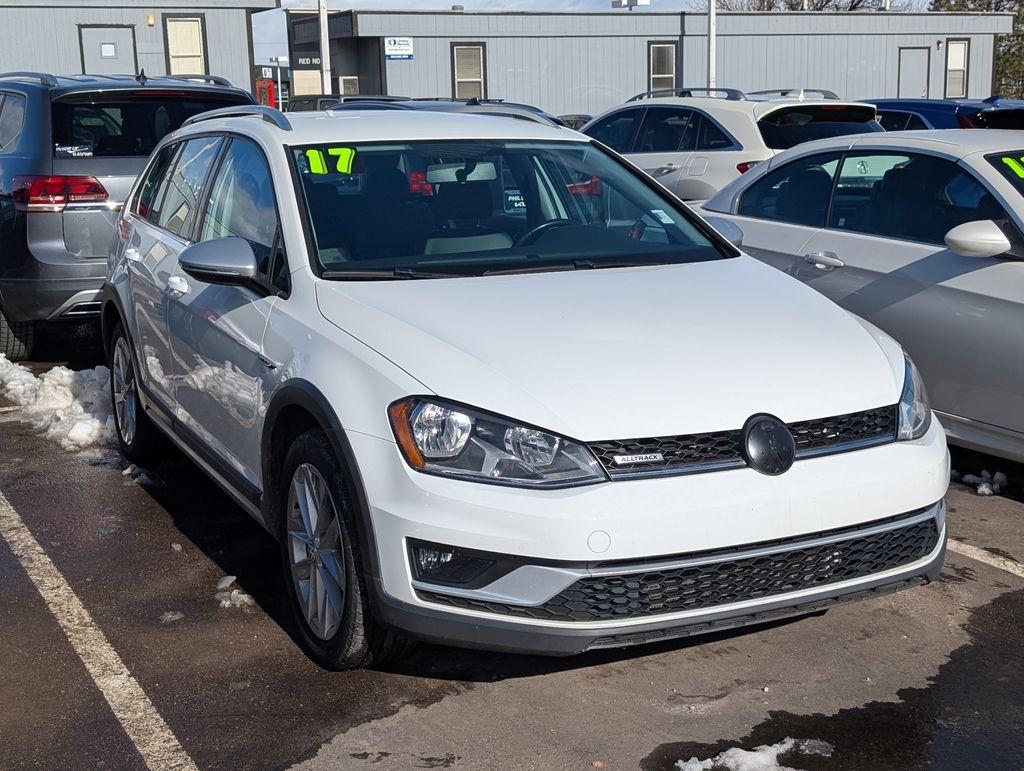 2017 Volkswagen Golf Alltrack TSI SE 4Motion photo 4