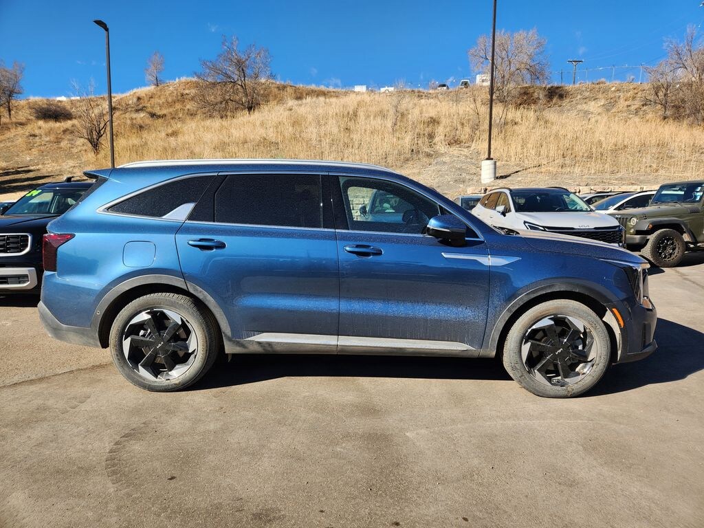 Certified 2025 Kia Sorento Plug-In Hybrid SX Prestige SUV
