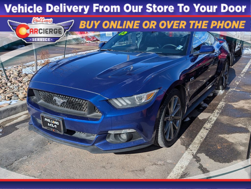 2015 Ford Mustang GT Premium photo 2