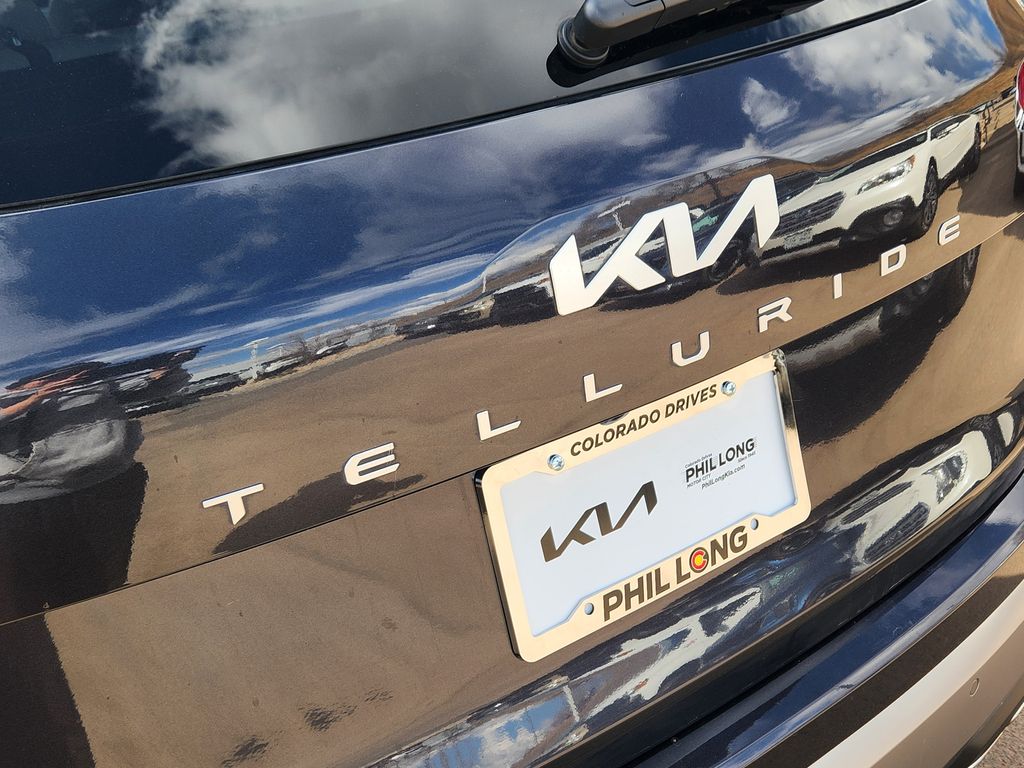 2025 Kia Telluride S - Photo 11