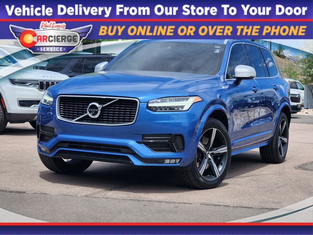 2016 Volvo XC90 T6 AWD R-Design's photo