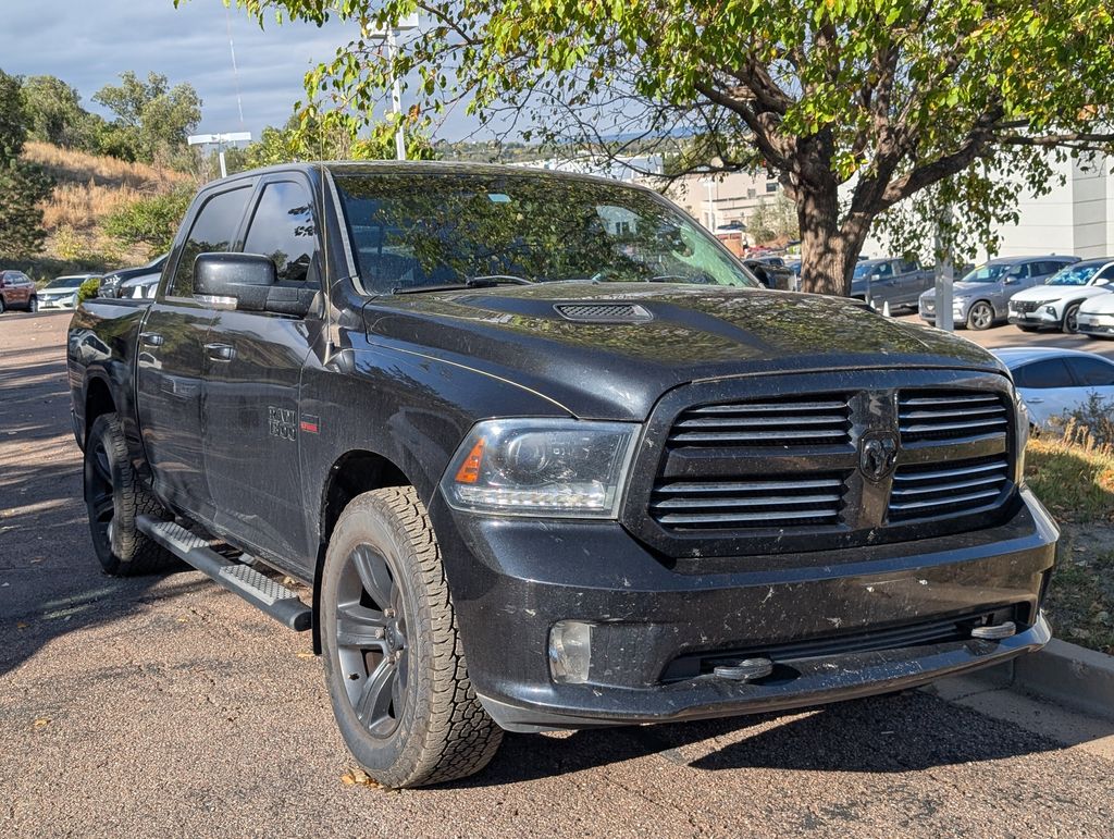 2015 Ram 1500 Sport photo 3