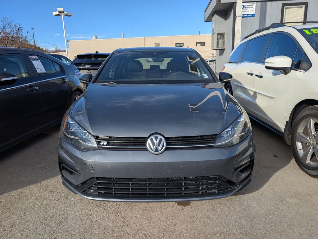 2018 Volkswagen Golf R Base photo 2