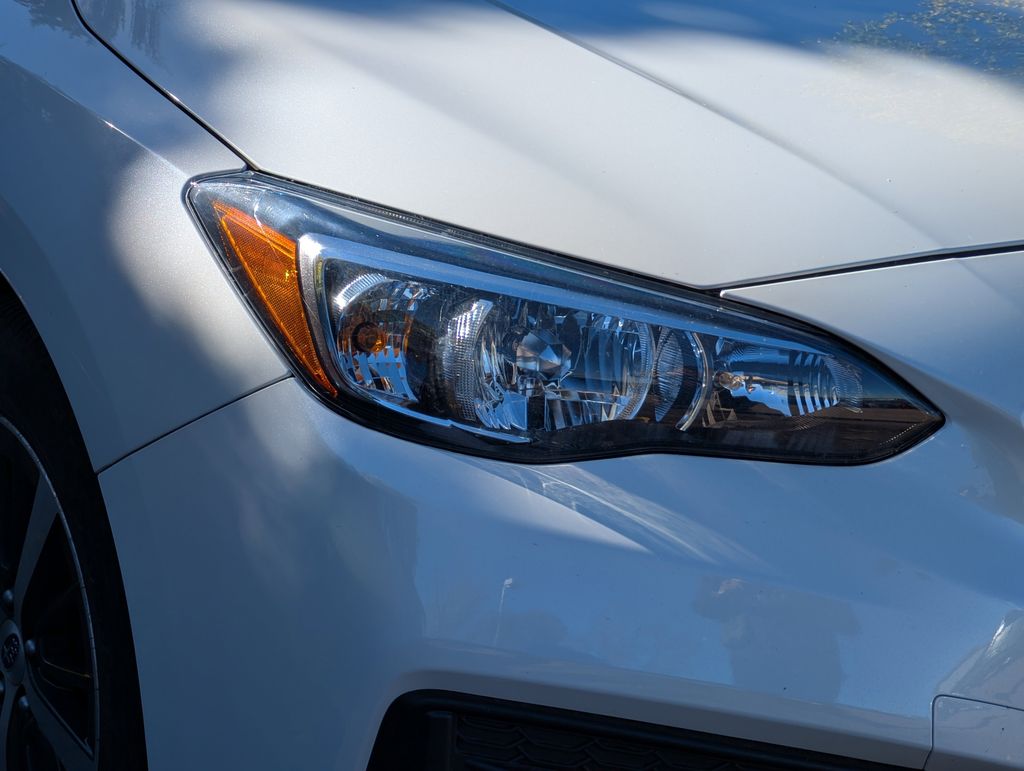 2023 Subaru Impreza Premium photo 4