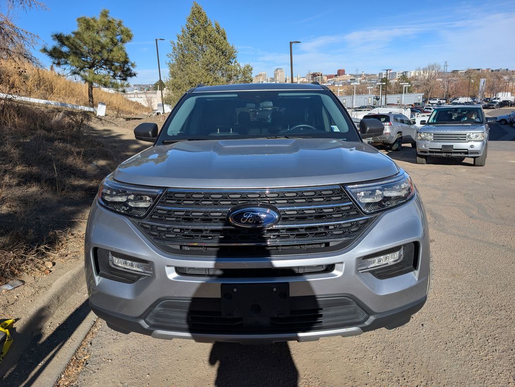 2022 Ford Explorer XLT photo 2