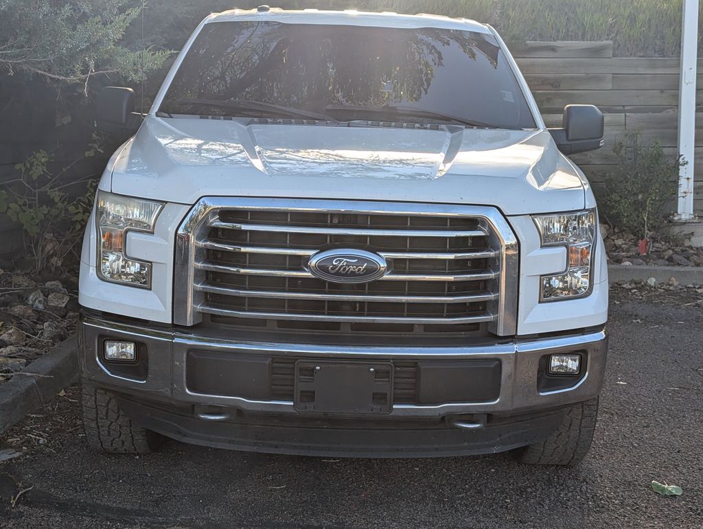 2016 Ford F-150 XLT photo 2