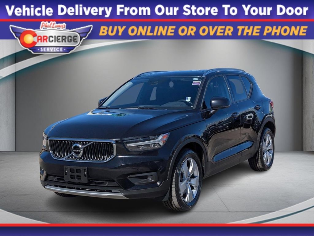 Used 2021 Volvo XC40 T5 Momentum SUV