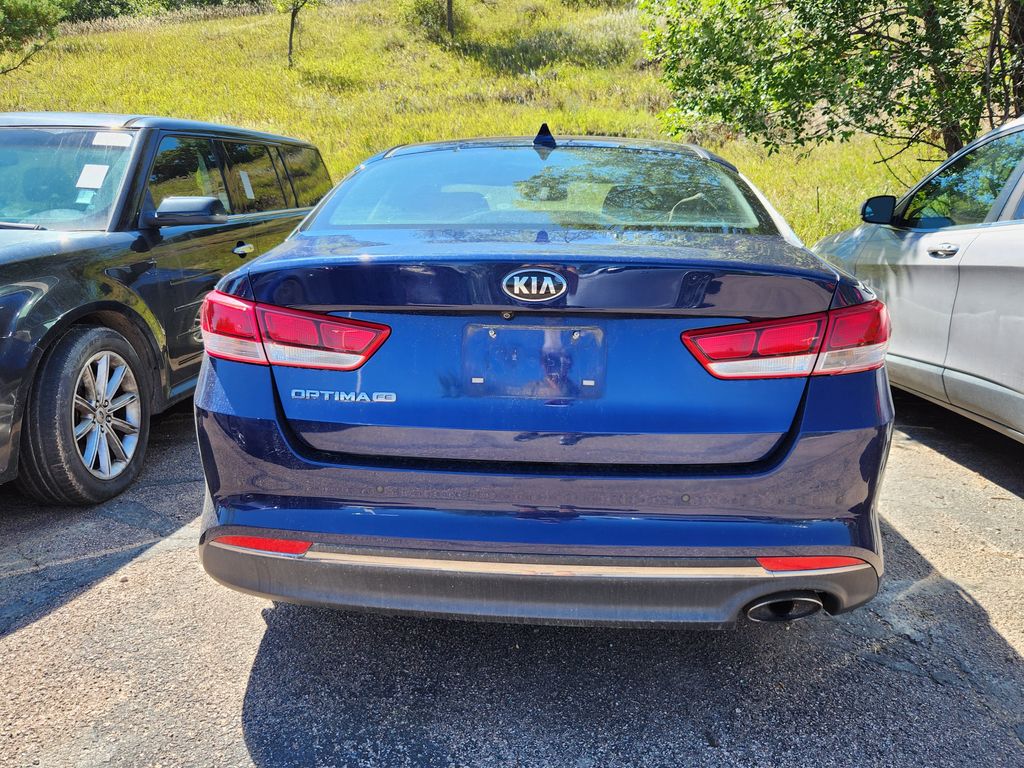 2018 Kia Optima LX photo 3