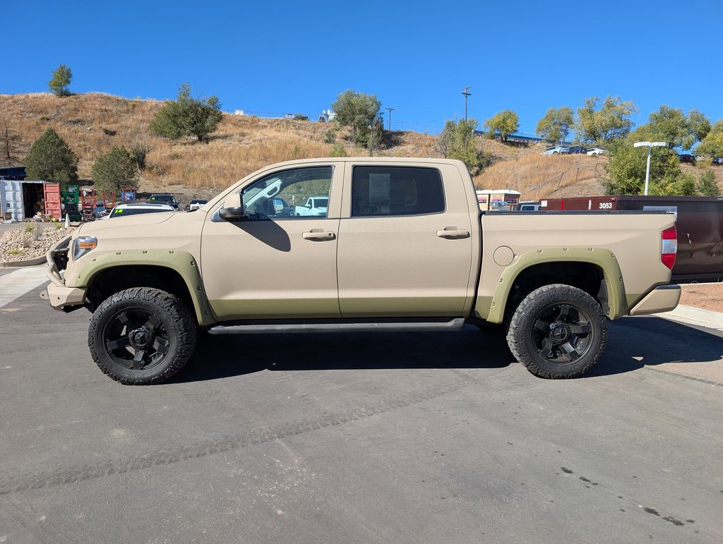 2018 Toyota Tundra Limited CrewMax photo 3