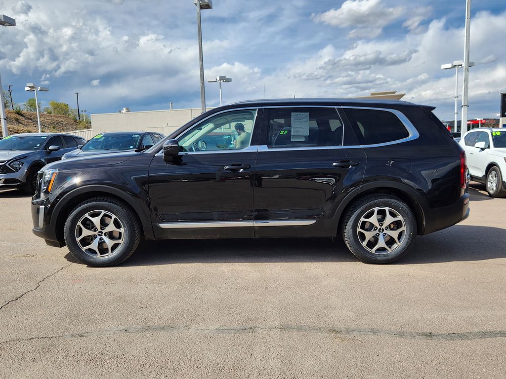 2022 Kia Telluride EX photo 4