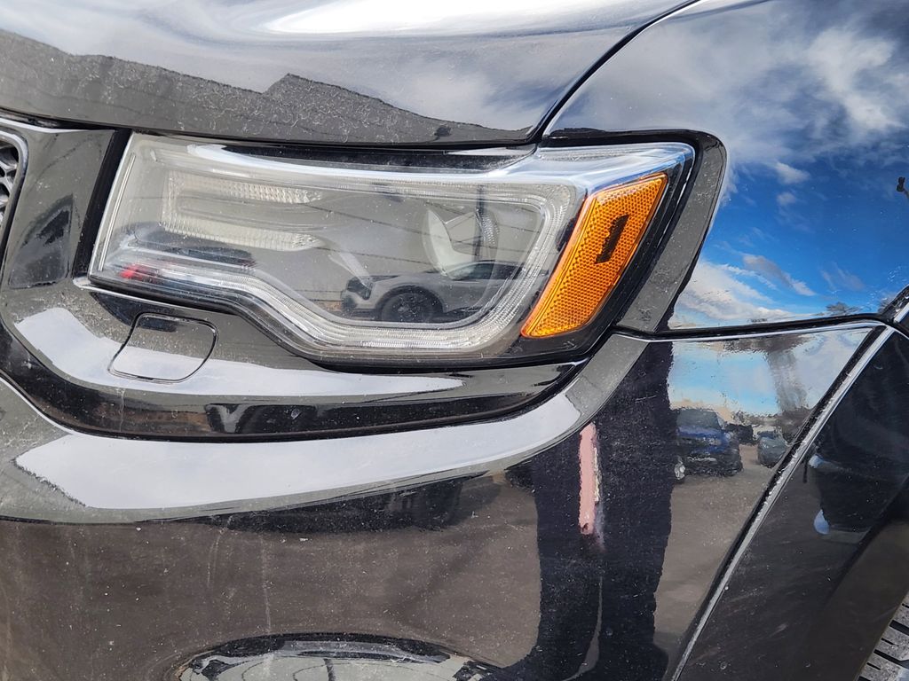 2020 Jeep Grand Cherokee SRT8 photo 4