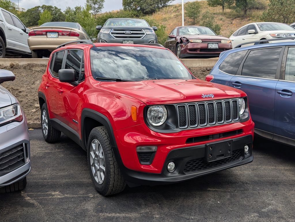 2023 Jeep Renegade Latitude Upland photo 3