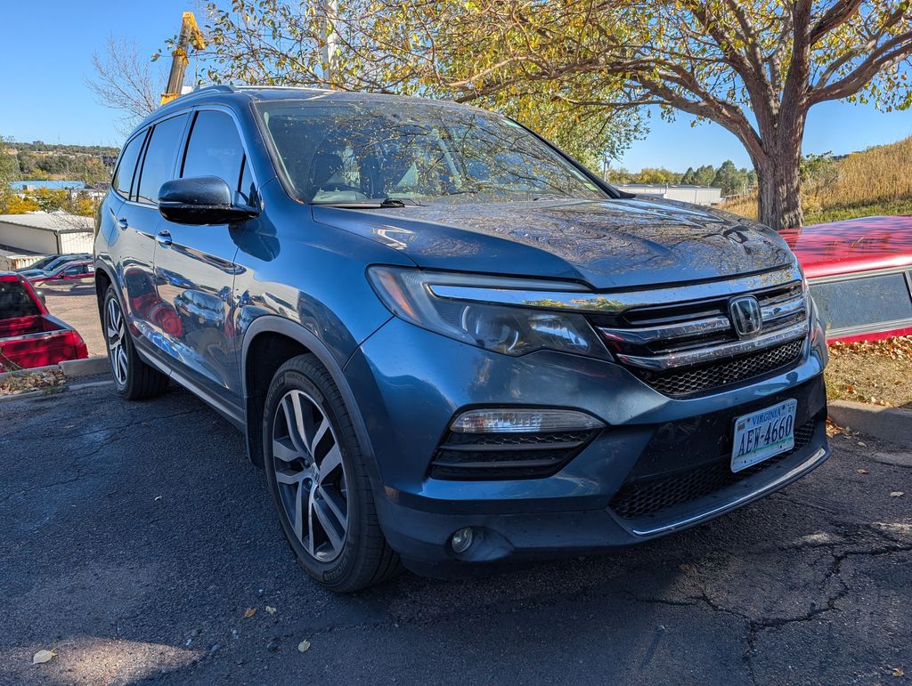 2016 Honda Pilot Elite photo 3
