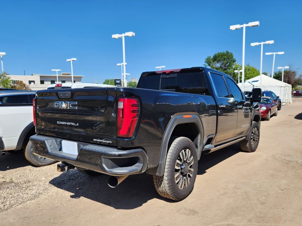 2024 Gmc Sierra 3500 HD Denali photo 4