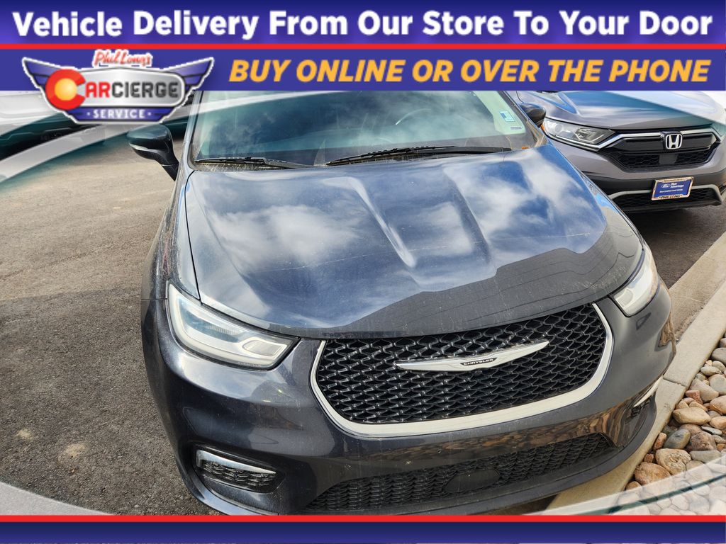 2021 Chrysler Pacifica Touring L's photo