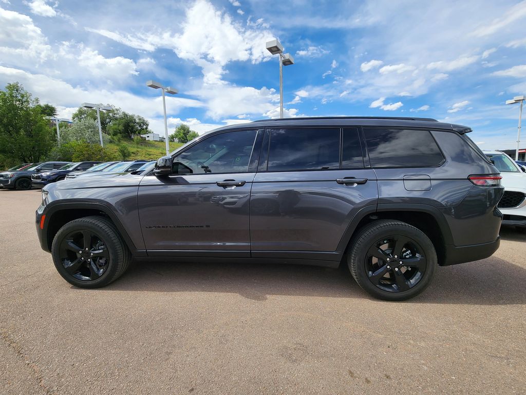 2023 Jeep Grand Cherokee Limited photo 4