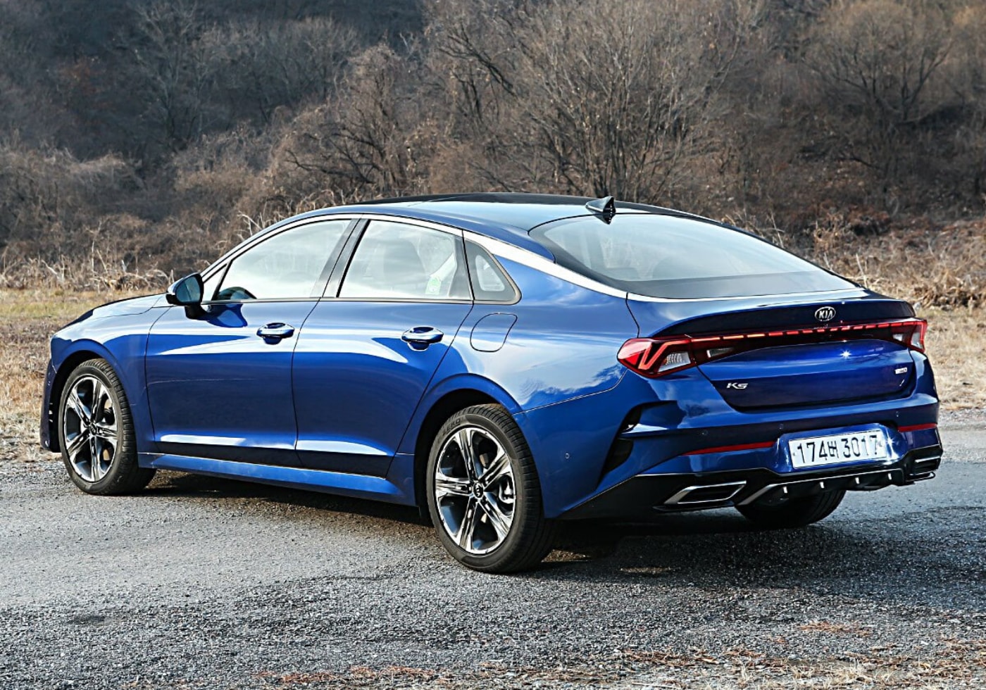 Rear exterior design of the all-new 2021 Kia K5 showing a complete redesign from the 2020 Kia Optima
