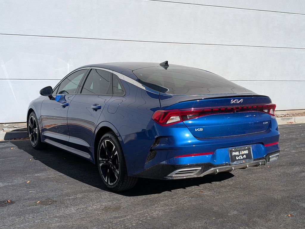 2024 Kia K5 GT-Line photo 4