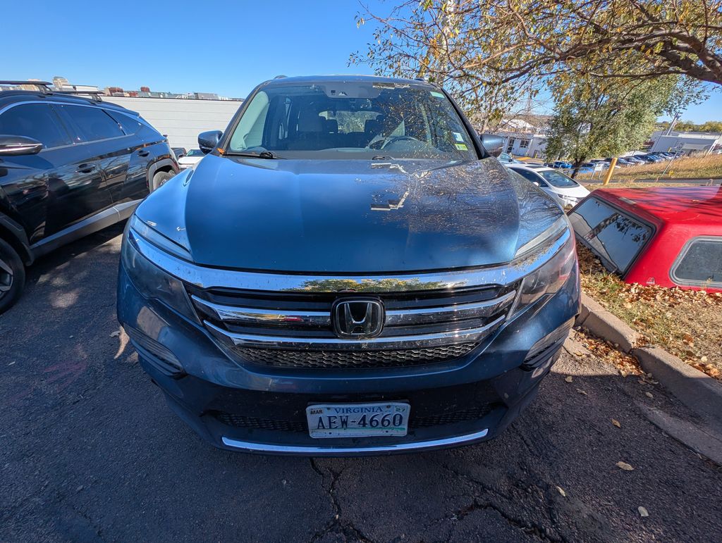 2016 Honda Pilot Elite photo 2