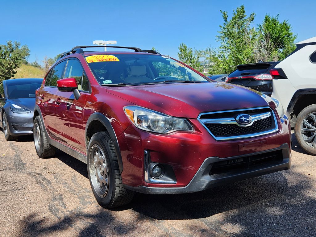 2017 Subaru Crosstrek 2.0i Premium photo 2