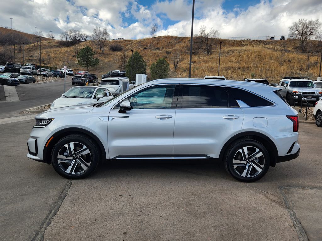 2023 Kia Sorento Hybrid EX photo 2
