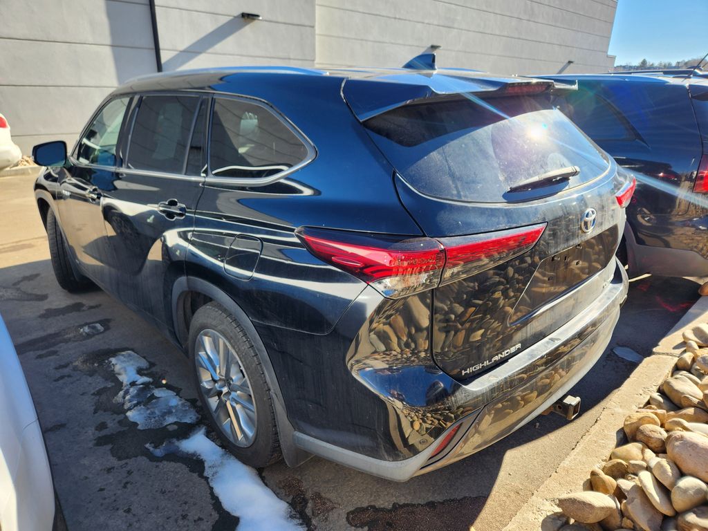 2020 Toyota Highlander Hybrid Limited photo 4
