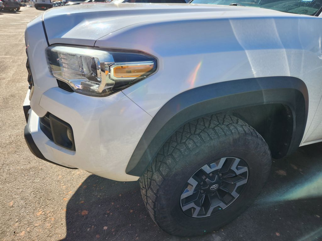 2018 Toyota Tacoma SR5 TRD Pro Sport photo 3