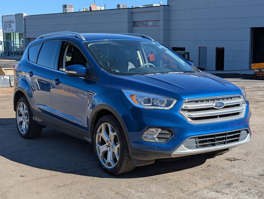 2019 Ford Escape Titanium photo 3
