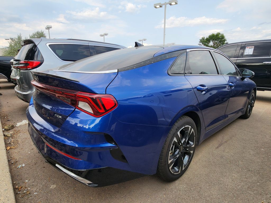 2024 Kia K5 GT-Line photo 3