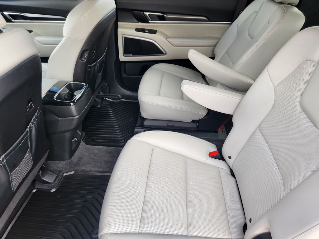 2025 Kia Telluride S - Photo 29