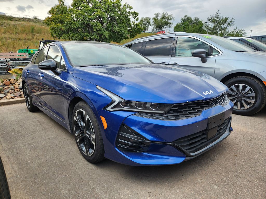 2024 Kia K5 GT-Line photo 2