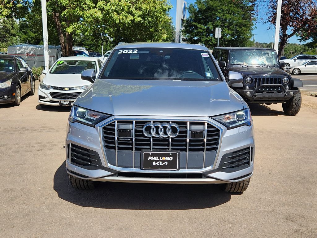 2022 Audi Q7 45 Premium Plus photo 2