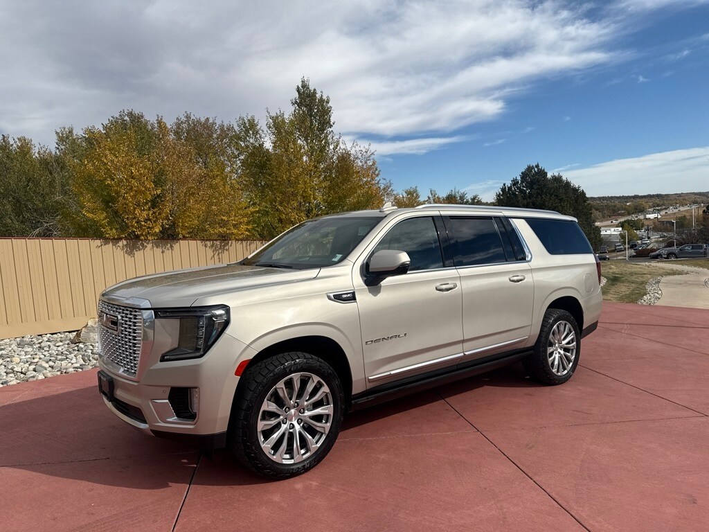 2022 Gmc Yukon XL Denali photo 3
