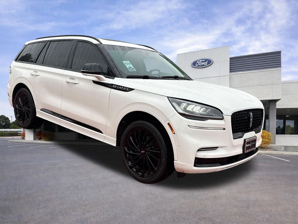 2024 Lincoln Aviator Reserve AWD's photo