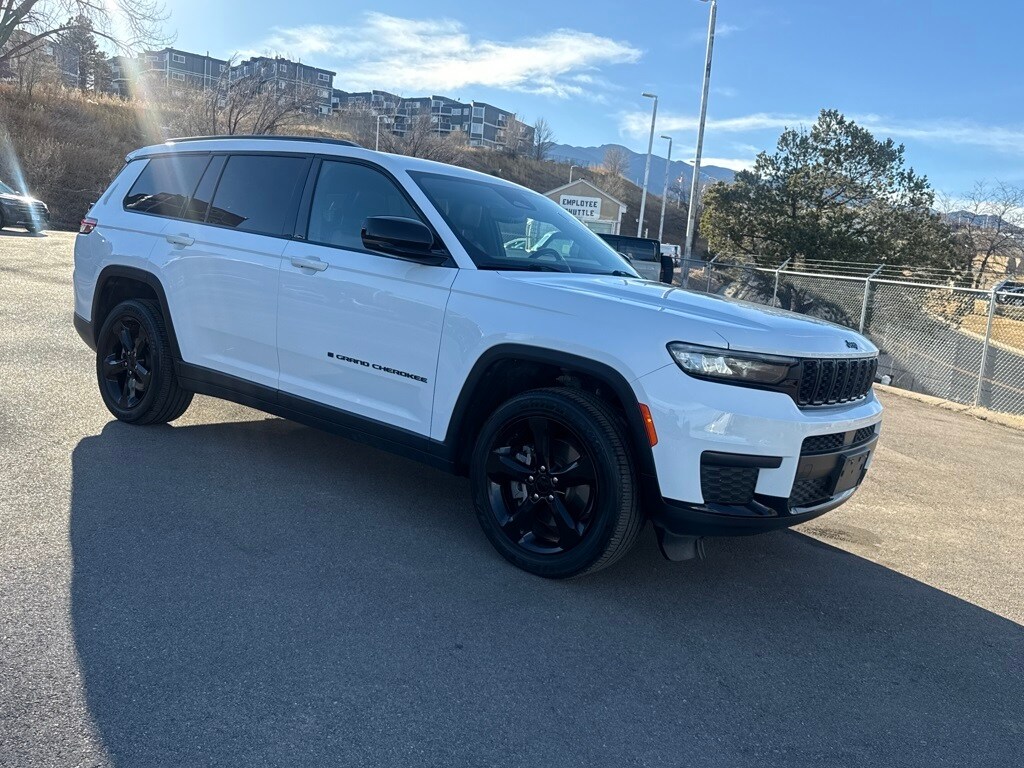 Used 2021 Jeep Grand Cherokee L Laredo SUV