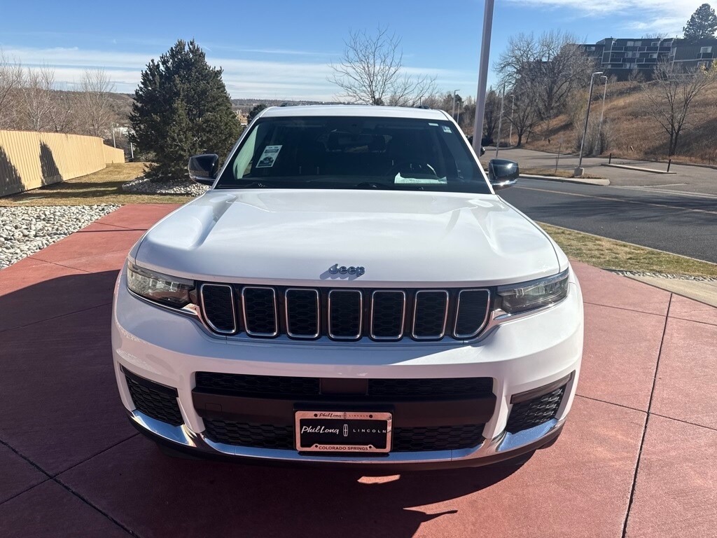 2021 Jeep Grand Cherokee Limited photo 2