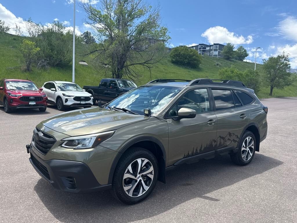2020 Subaru Outback Limited photo 3