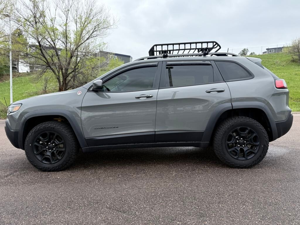 Image 4 of 2019 Jeep Cherokee Trailhawk 4x4 SUV