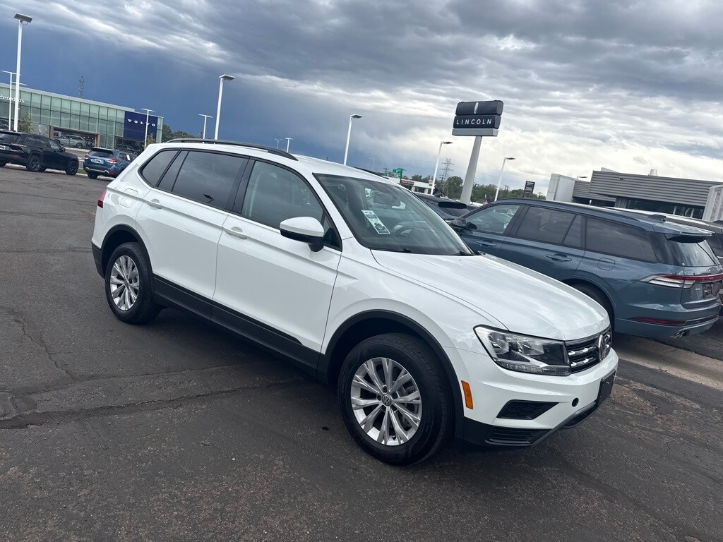 2020 Volkswagen Tiguan S photo 3