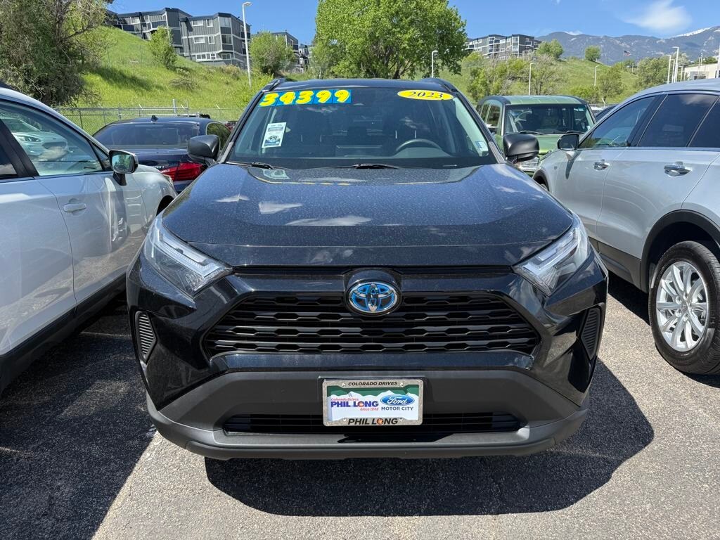 2023 Toyota RAV4 Hybrid LE photo 2